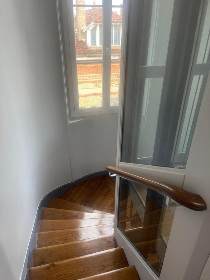 דירות Paris Centre Dernier Etage Vue Ascenseur מראה חיצוני תמונה