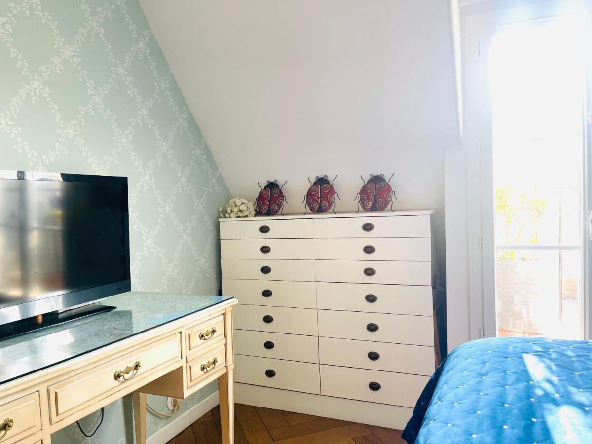 דירות Paris Centre Dernier Etage Vue Ascenseur מראה חיצוני תמונה